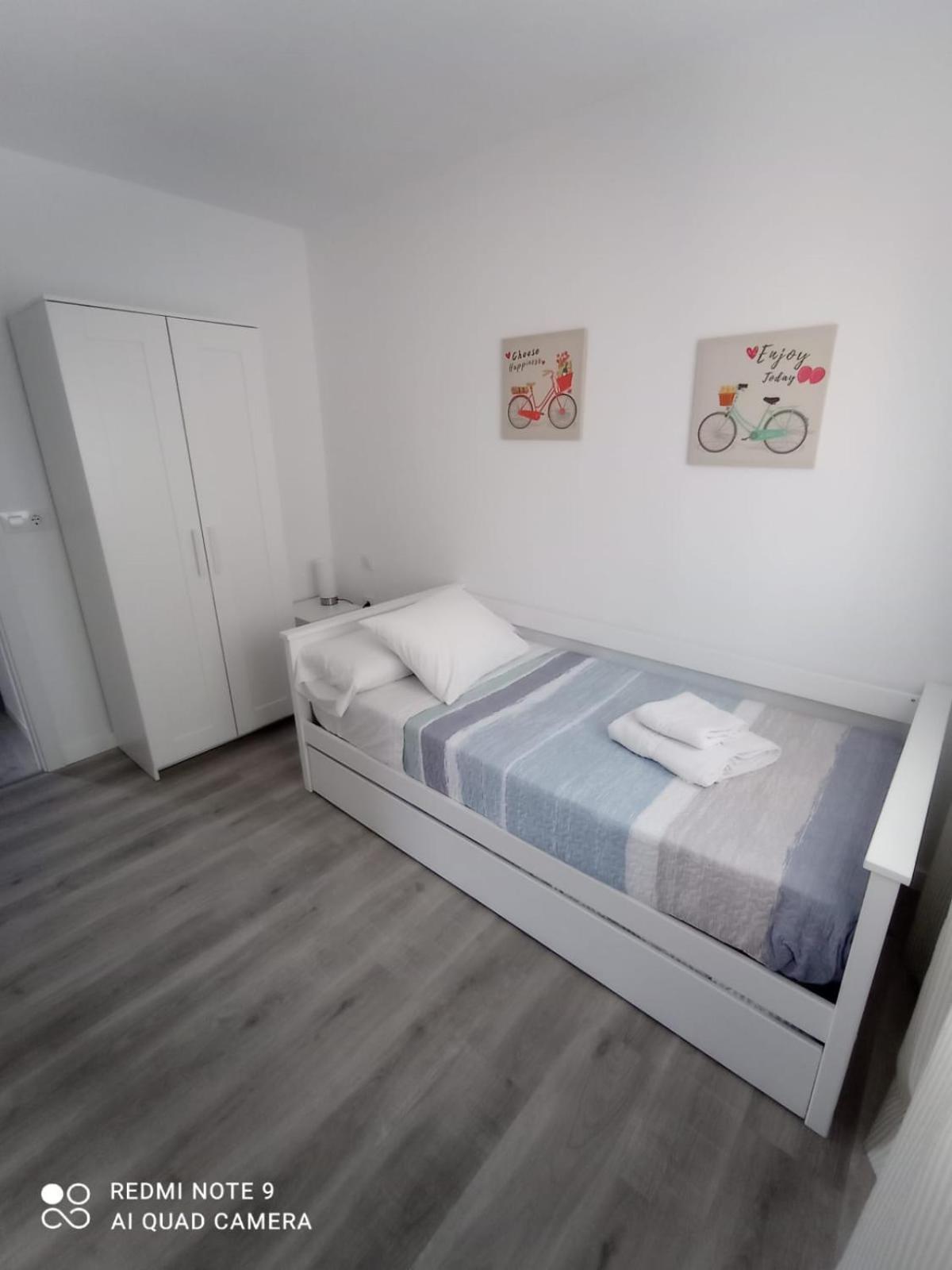 Apartamentos La Capilla 비야누에바 데 아로사 외부 사진